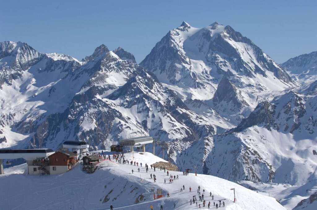 Dramatic snow-covered mountain peaks viewed from Méribel