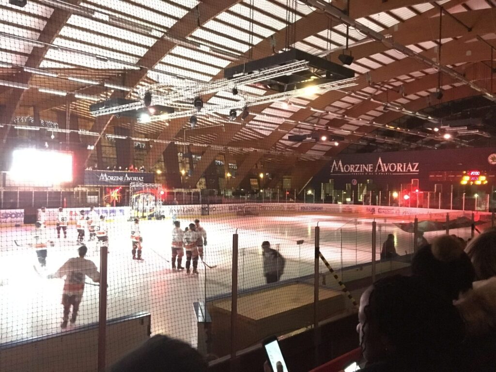 Ice hockey match at the rink in Morzine