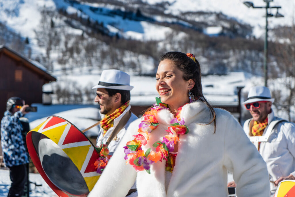 Colourful winter celebration in St Martin de Belleville