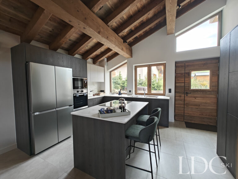 chalet-chardon-Kitchen-st-martin-de-belleville