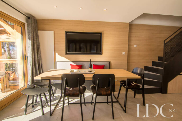 Bernardie dining area with seating for the group