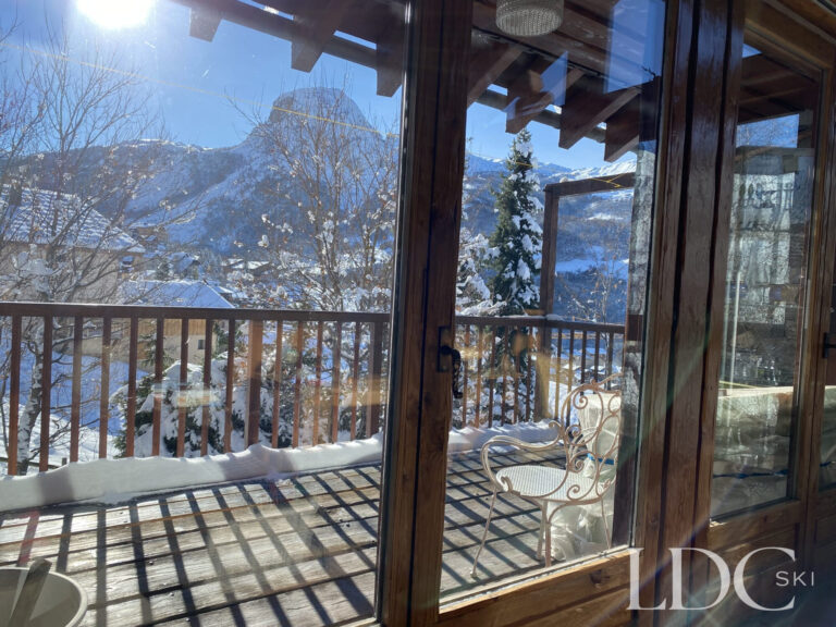 Snow-covered mountain view from the balcony of Chalet Malina in St Martin de Belleville