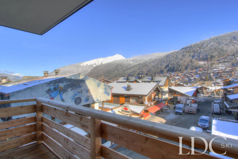 Mountain view from the balcony at Piste Rouge in Morzine