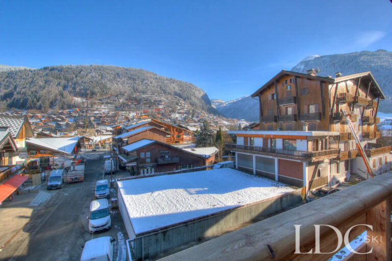 View across Morzine from Piste Rouge