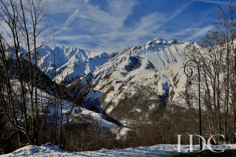 Mountain panorama viewed from Chalet Aralia in St Martin de Belleville