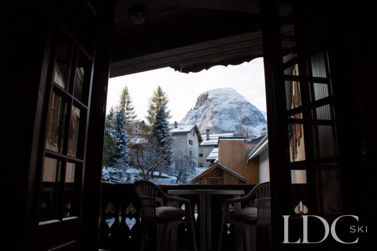 View from the balcony at Iris towards the snowy mountains in St Martin de Belleville