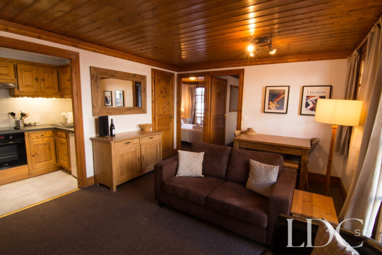 Comfortable lounge and dining area at Marguerite in St Martin de Belleville