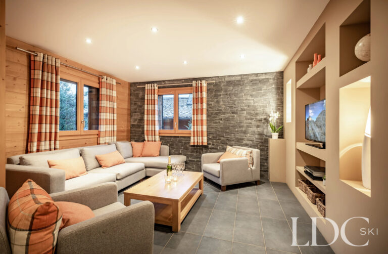 Petit Sapin lounge looking towards the mountains in Morzine