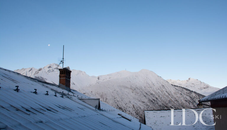 Snow-covered mountain view from Violette in St Martin de Belleville